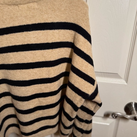 Mango Beige Knit Comfy Stitch Top Size XL - Picture 4 of 9